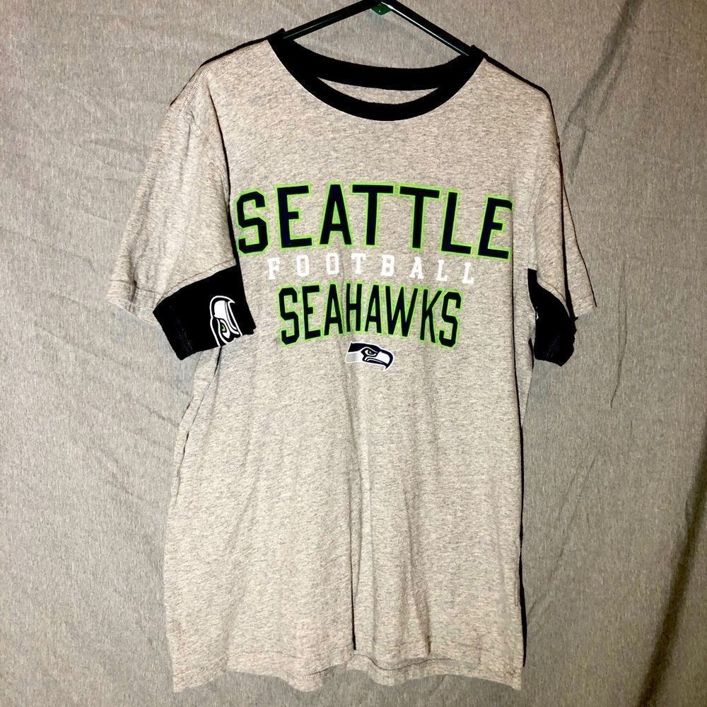 Gray Handshigh Seattle Seahawks Football Short Sleeve T-shirt Mens Size L